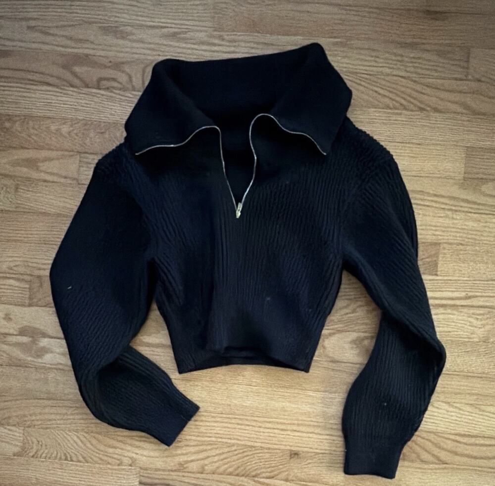 Jacquemus Black Rib Knit 1/4 Zip Mock Neck Cropped Pullover Sweater 38